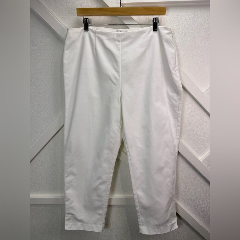 Chico’s So Slimming Crop Pants White Size 2.5 (14) Stretch Cotton Side Zip